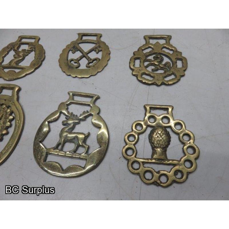 Q-591: Vintage Horse Brass – 16 Items