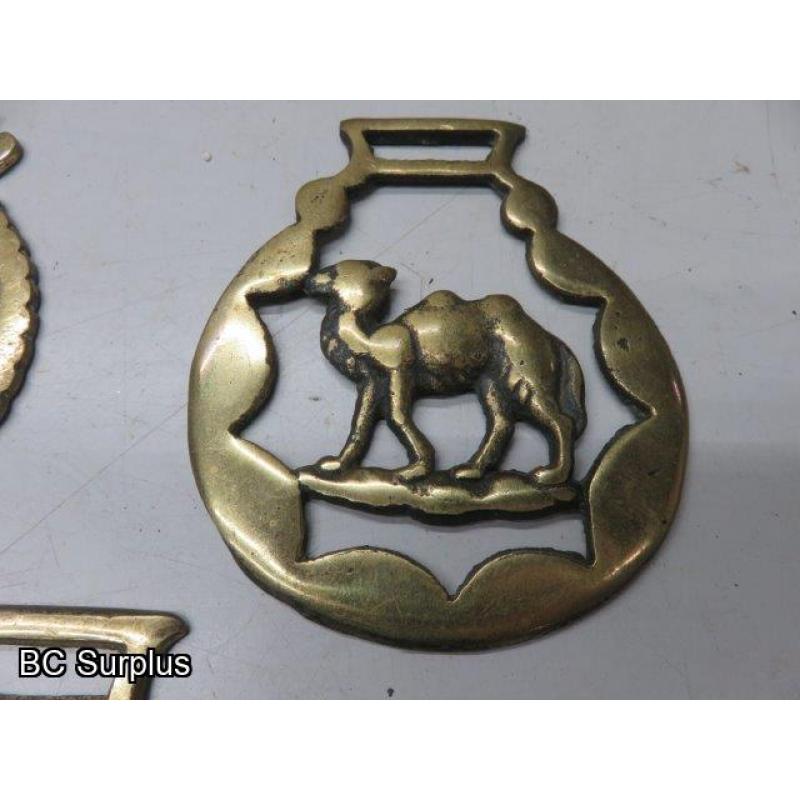 Q-596: Vintage Horse Brass – 15 Items