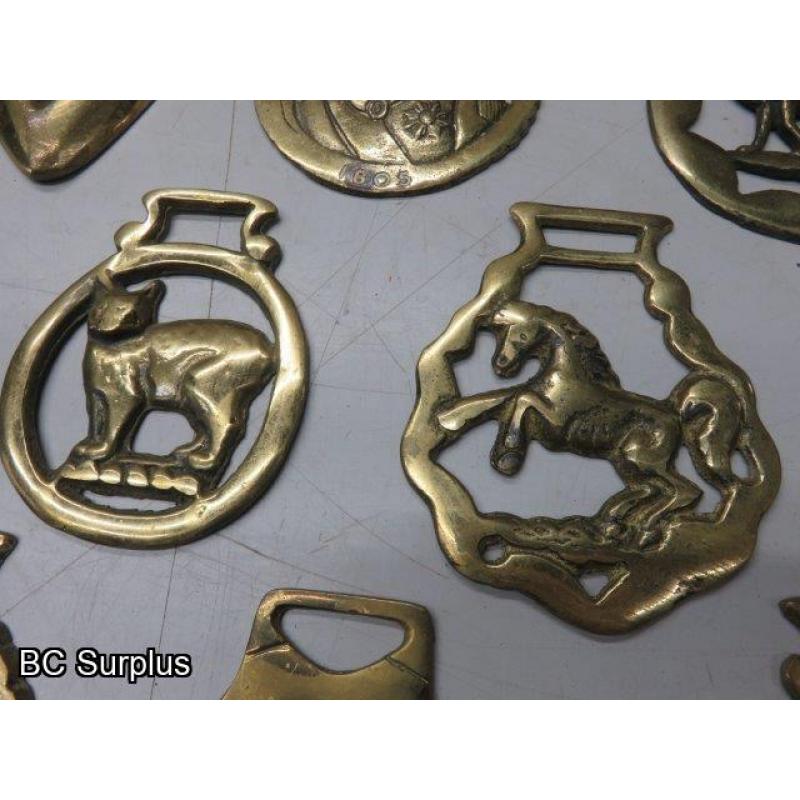 Q-596: Vintage Horse Brass – 15 Items