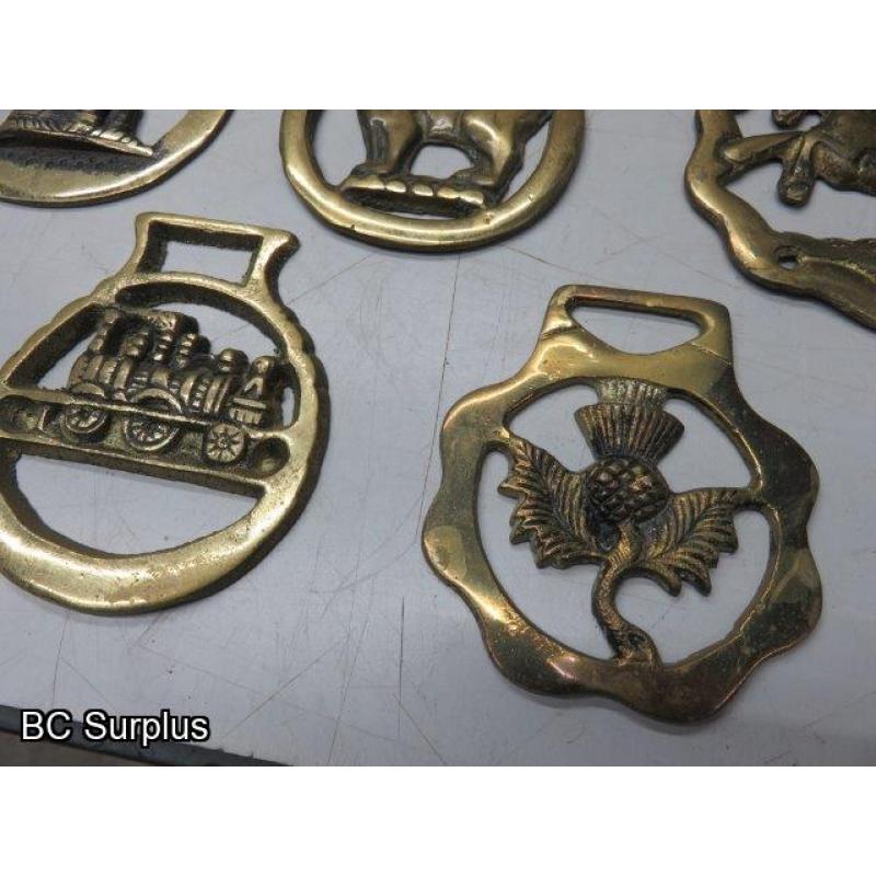 Q-596: Vintage Horse Brass – 15 Items