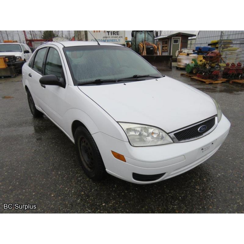 R-1000: 2005 Ford Focus ZX4 Sedan – 146913 kms