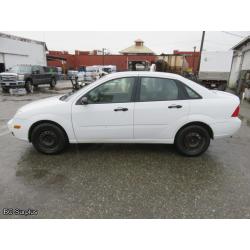 R-1000: 2005 Ford Focus ZX4 Sedan – 146913 kms