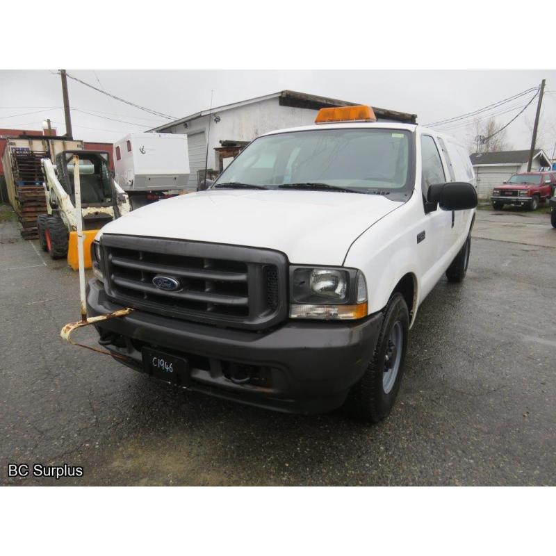 R-1006: 2003 Ford F250 XL Extra Cab Pick-Up – 115641 kms