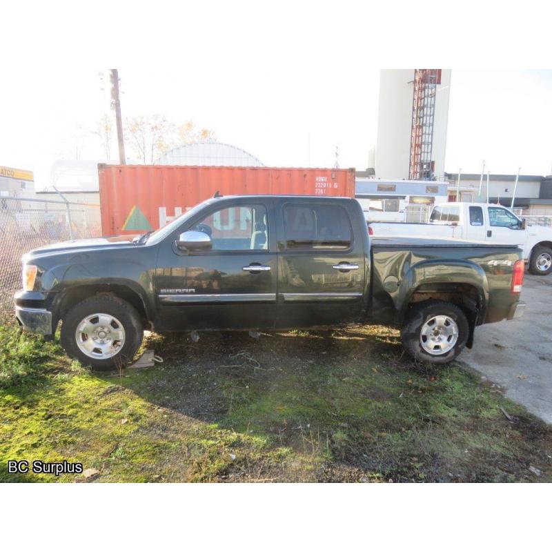 R-1008: 2013 GMC Sierra SLE Crew Cab 4X4 Pick-Up – NO Keys