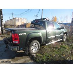 R-1008: 2013 GMC Sierra SLE Crew Cab 4X4 Pick-Up – NO Keys