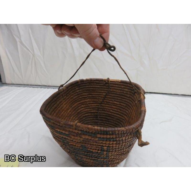 R-26: Berry Basket – Hand Woven – Vintage