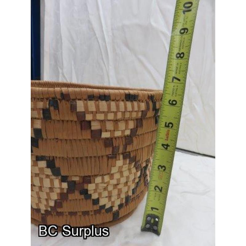 R-28: Woven Basket – Vintage