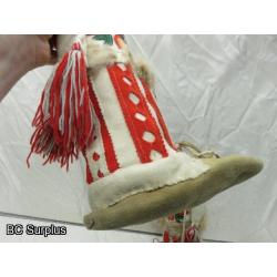 R-119: Beaded Moccasins – Vintage