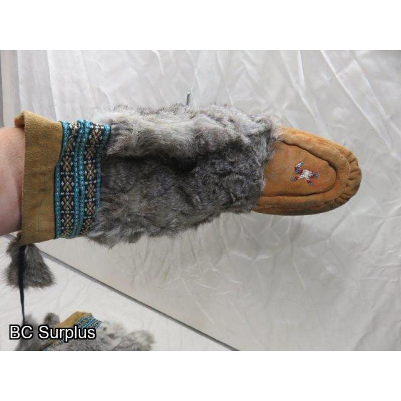 R-121: Leather & Fur Moccasins