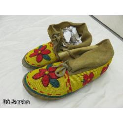 R-122: Beaded Moccasins – 1 Pair