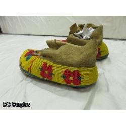 R-122: Beaded Moccasins – 1 Pair