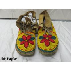 R-122: Beaded Moccasins – 1 Pair