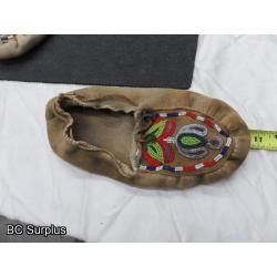 R-128: Beaded Moccasin Slippers – 1 Pair