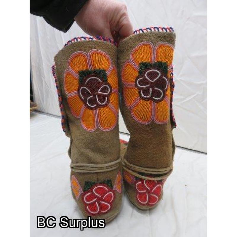 R-198: Beaded Vintage Leather Moccasins – 1 Pair