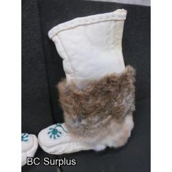 R-262: White Leather Moccasins with Fur Uppers