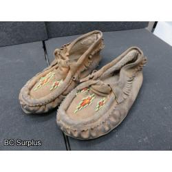 R-264: Vintage Beaded Leather Moccasins