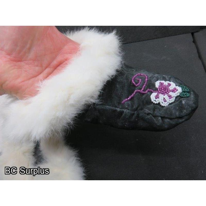 R-265: Black Leather & Fur Trimmer Slipper Moccasins