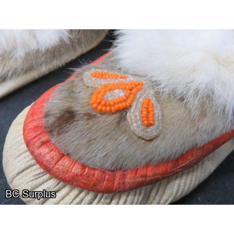 R-266: Fur & Leather Moccasins – Fur Lining