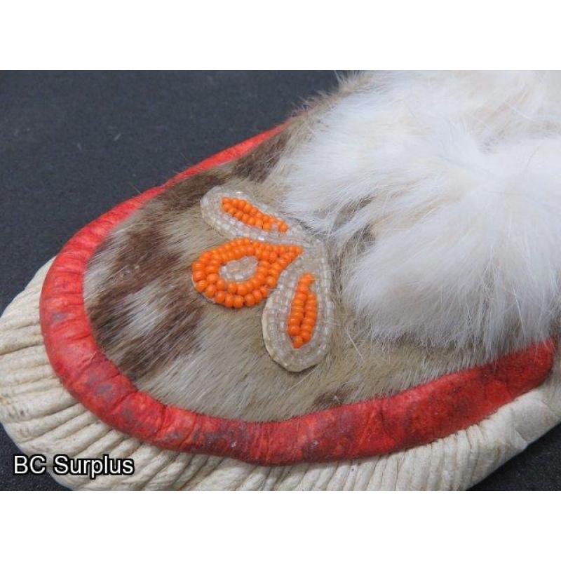 R-266: Fur & Leather Moccasins – Fur Lining