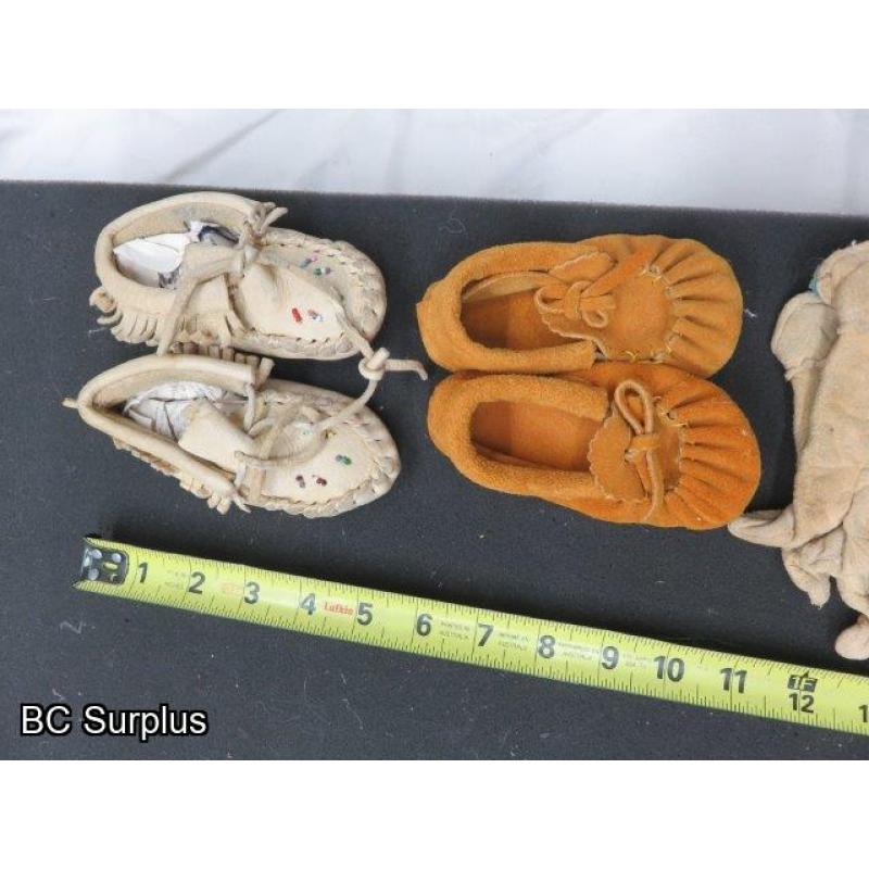 R-314: Children's Moccasins & Gloves – 3 Pairs