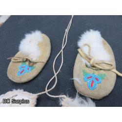 R-313: Children's Moccasins & Mittens – 2 Pairs