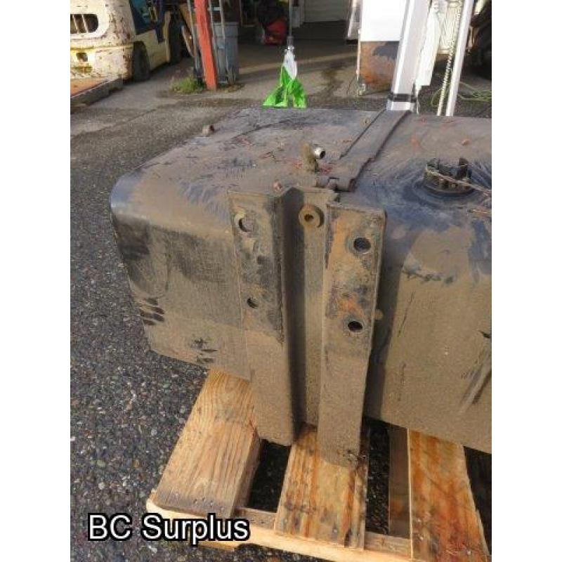 R-436: Steel Saddle Diesel Tank with Brackets