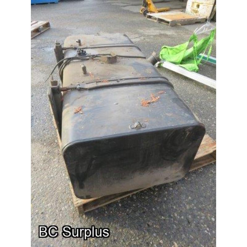 R-436: Steel Saddle Diesel Tank with Brackets