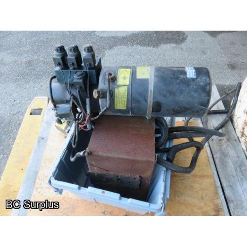 R-446: 12V Hydraulic Pump for RV Levelling Jacks