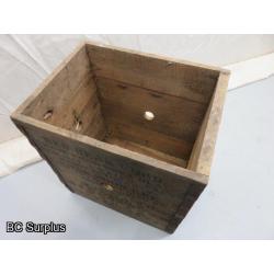 R-509: Vintage Wooden Shipping Box – 1 Item