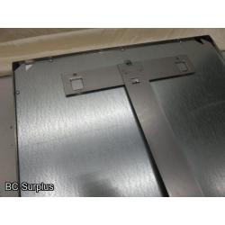 R-462: Stainless Steel Tapered Mirror with Mounting Bracket