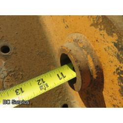 R-577: Case Backhoe Stabilizer Brackets & Pads – 4 Items