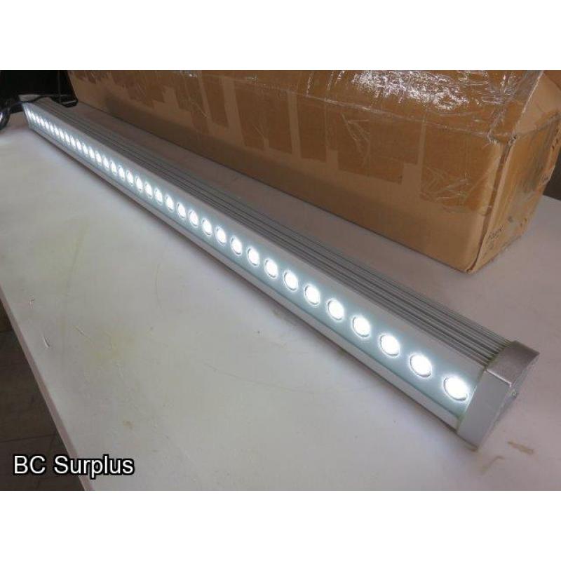 R-647: LED Exterior Light Bar – 48 inch – Unused