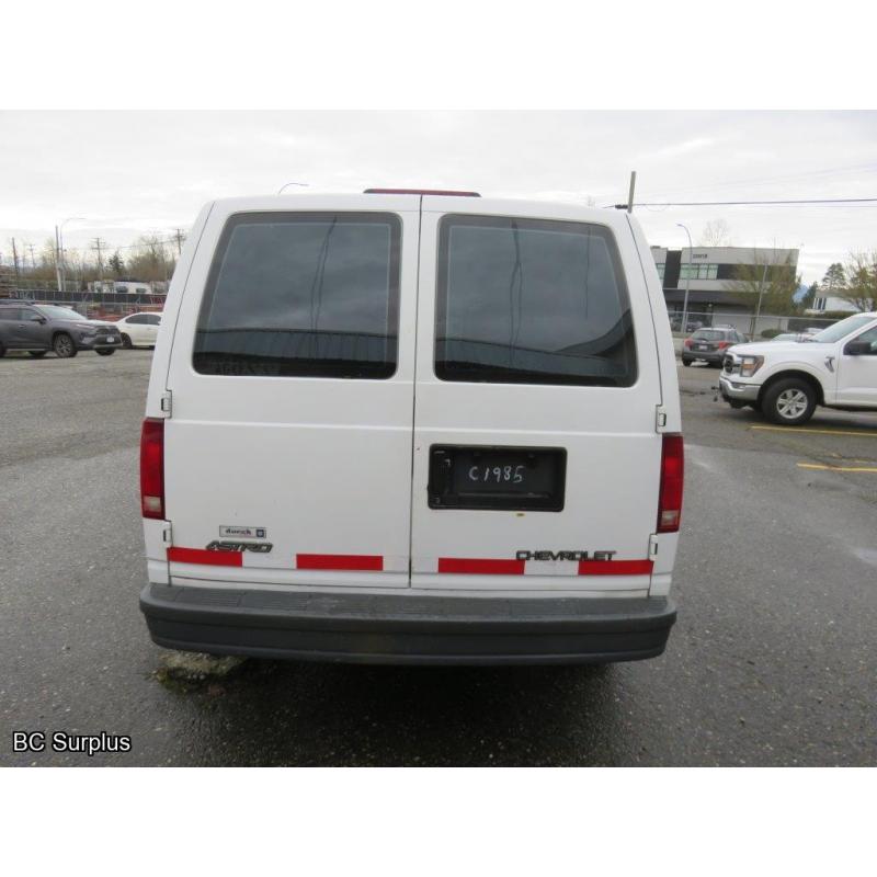 S-1003: 2004 Chevrolet Astro Cargo Van – 82809 kms