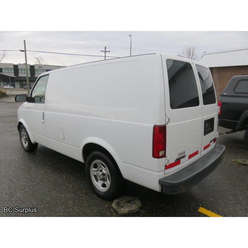 S-1003: 2004 Chevrolet Astro Cargo Van – 82809 kms