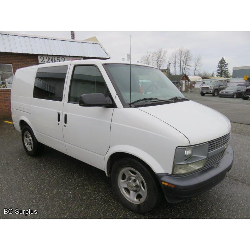 S-1003: 2004 Chevrolet Astro Cargo Van – 82809 kms