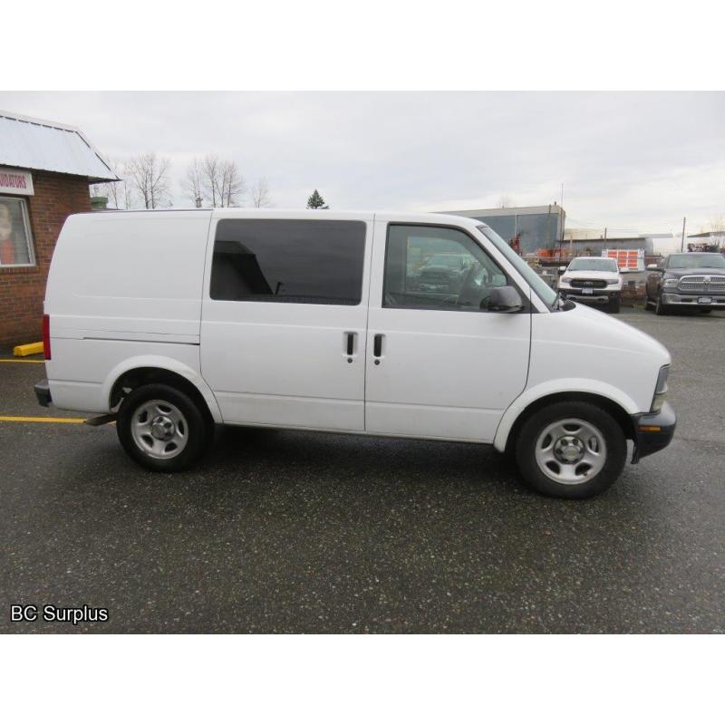 S-1003: 2004 Chevrolet Astro Cargo Van – 82809 kms