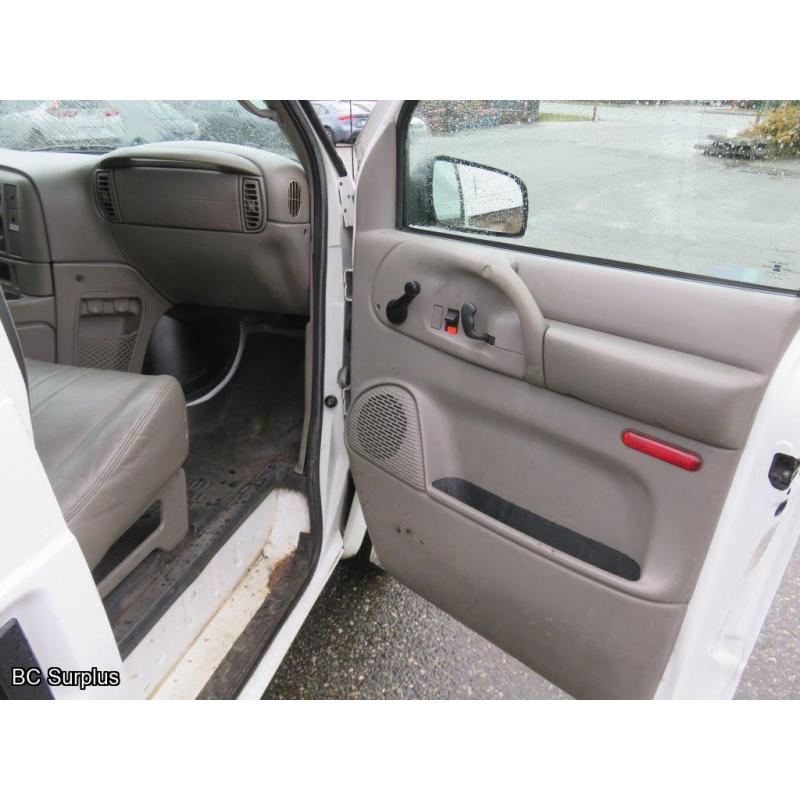 S-1004: 2004 Chevrolet Astro Cargo Van – 82777 kms