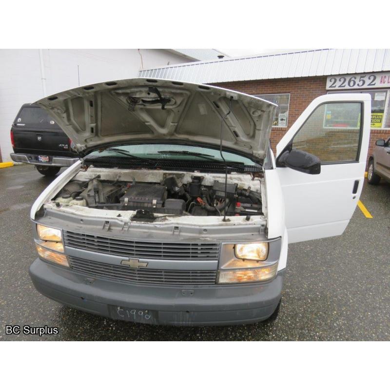 S-1004: 2004 Chevrolet Astro Cargo Van – 82777 kms