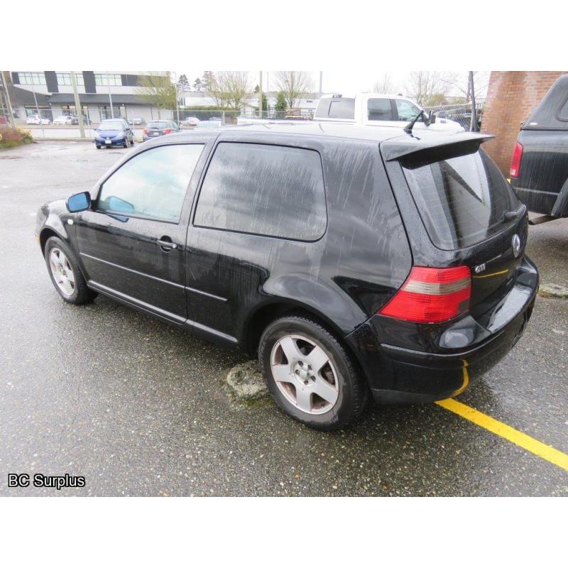 S-1006: 2000 Volkswagen Golf GTI Hatchback – 299261 kms