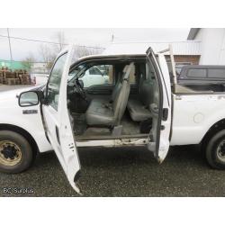 S-1010: 2002 Ford F250 Extra Cab Pickup – 89091 kms