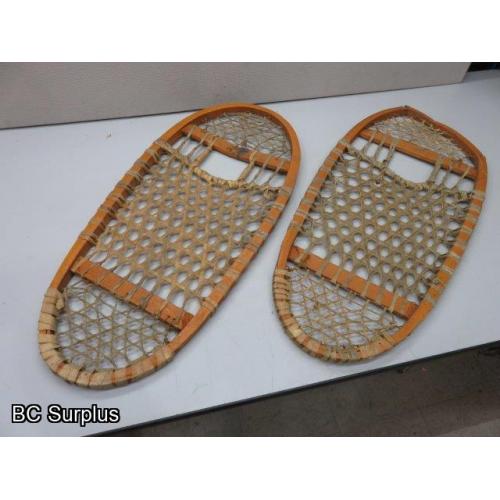 S-18: Vintage Wooden-Framed Snowshoes – 1 Pair