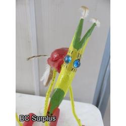 S-180: Knot Birds Folk Art Twig Characters – Blue-Eyed