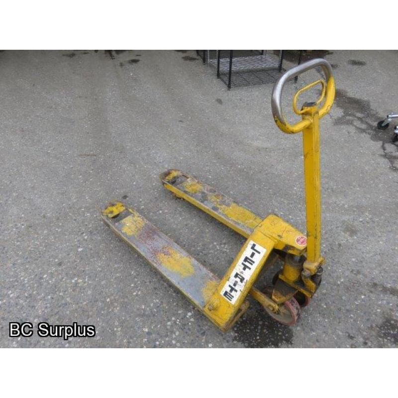 S-326: Lift-Rite 5000lb Short Fork Pallet Jack