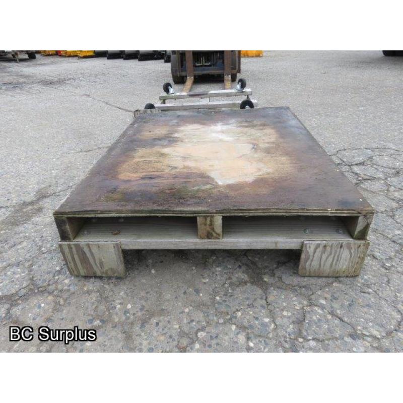 S-357: Swivel Wheeled Pallets – 2 Items