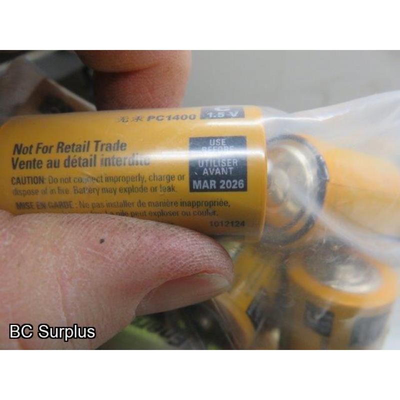 S-430: C & D-Sized Batteries; Paint Stick Markers – 1 Lot