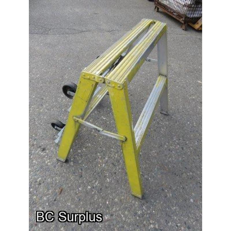 S-566: 2-Step Aluminium Saw Horse & 4-Wheel Cart – 2 Items