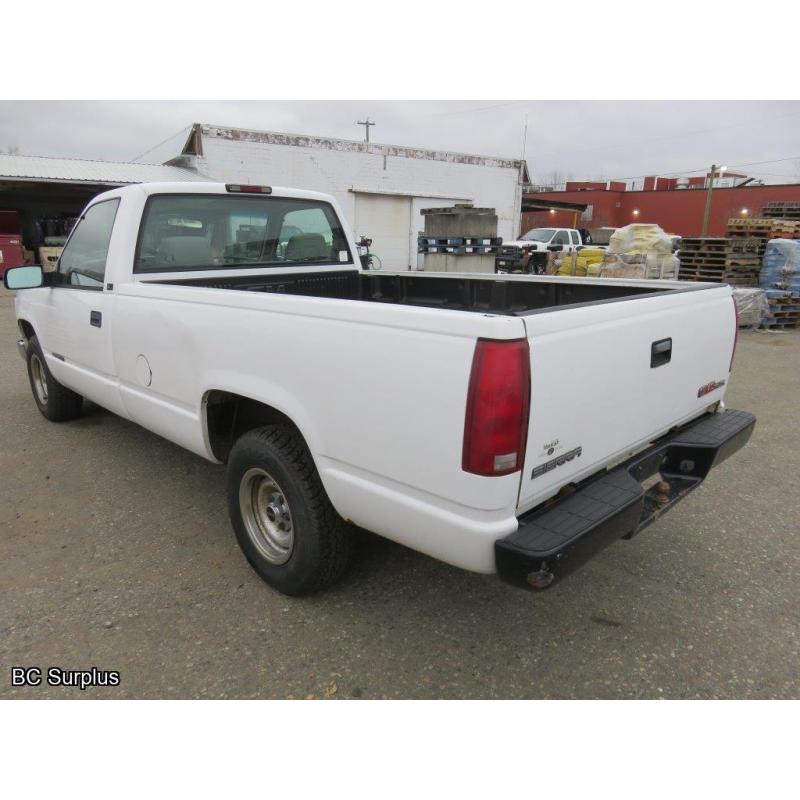 T-1011: 1996 GMC Sierra 1500 Long Box Pickup – 256019 kms