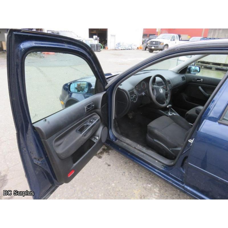 T-1014: 2001 Volkwagen Jetta 4-Door Sedan – 225683 kms