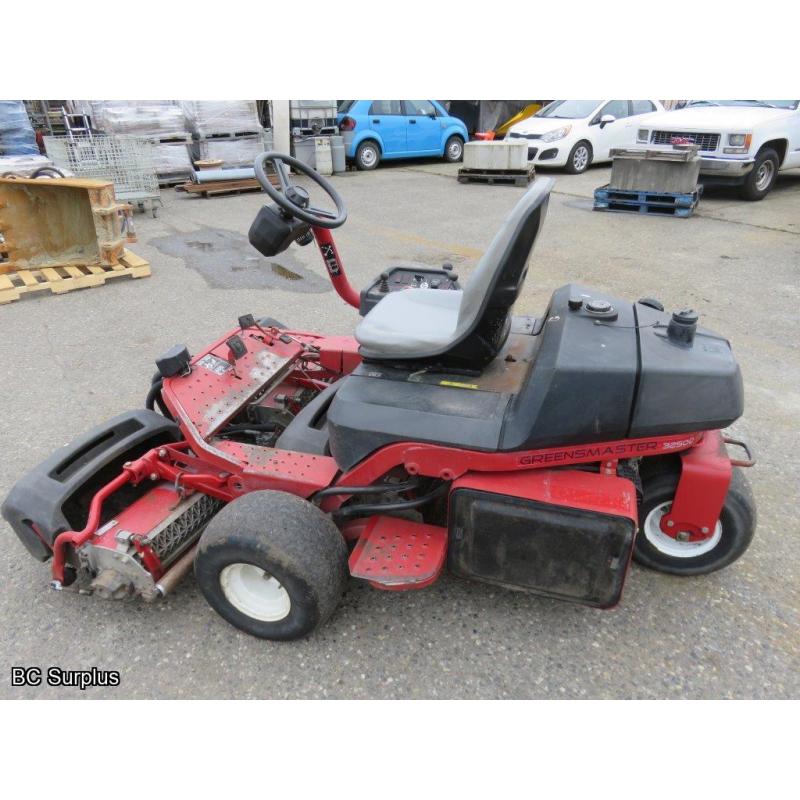 T-1018: 2006 Toro 3250D Diesel 3-Gang Reel Mower – 4896 Hours