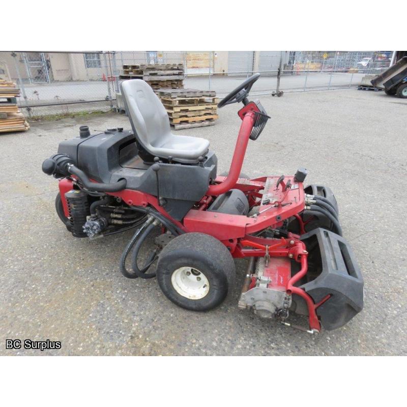 T-1018: 2006 Toro 3250D Diesel 3-Gang Reel Mower – 4896 Hours